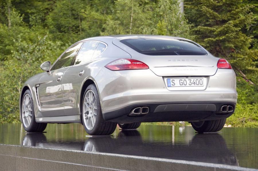  Porsche Panamera 2009 года  (фото 104 из 144)
